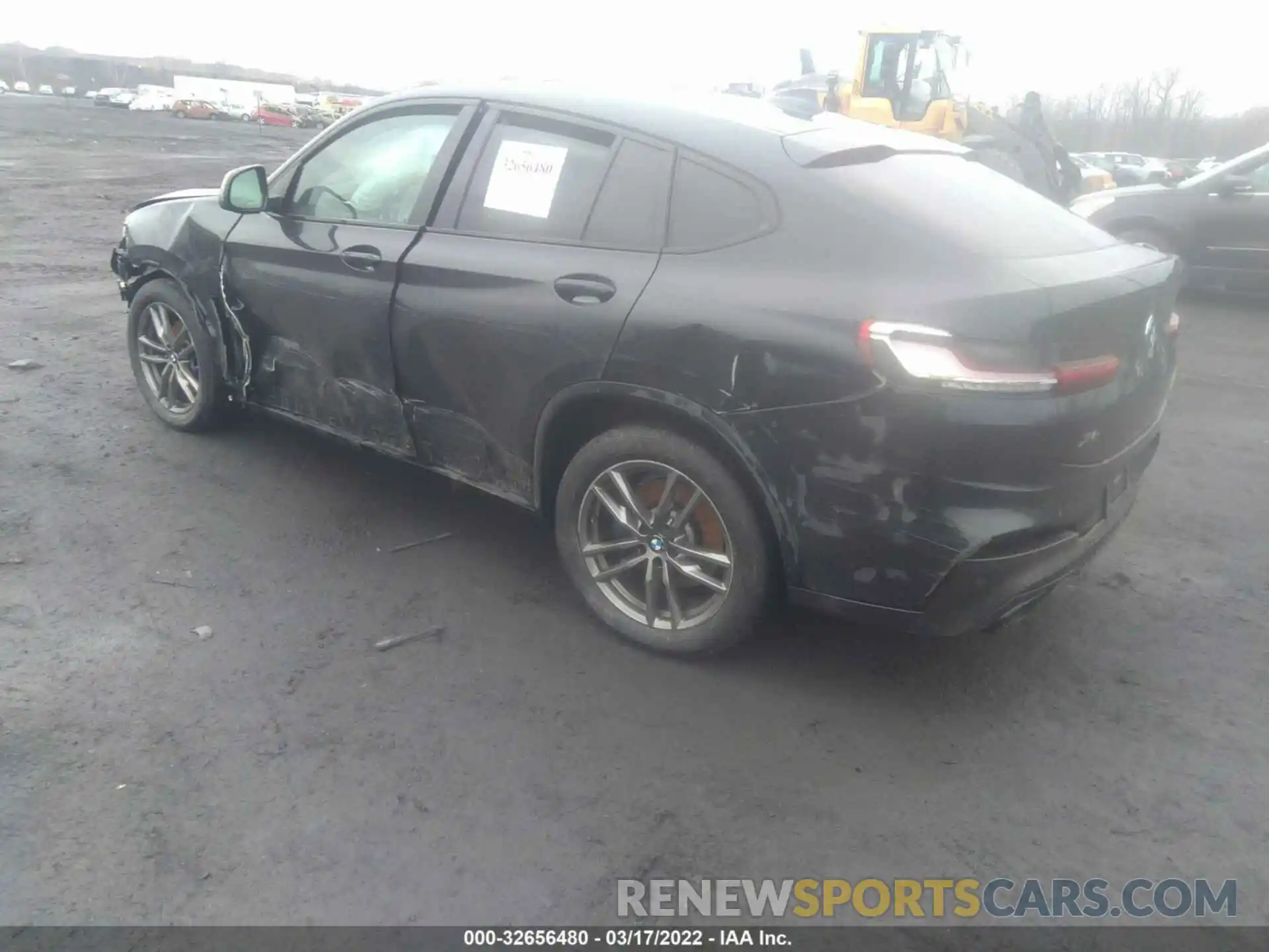 3 Photograph of a damaged car 5UXUJ5C59KLJ64351 BMW X4 2019