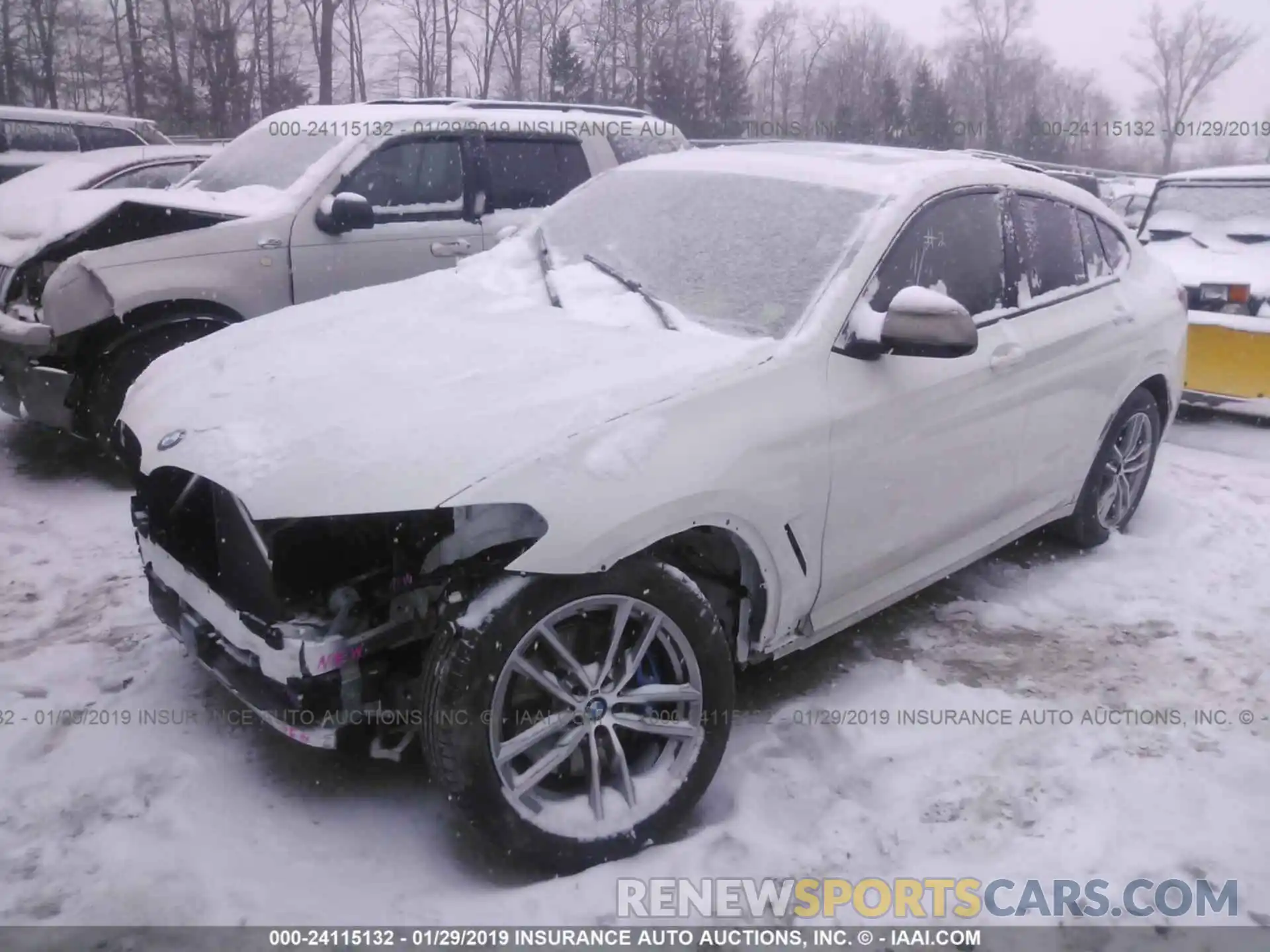 2 Фотография поврежденного автомобиля 5UXUJ5C5XKLJ62673 BMW X4 2019