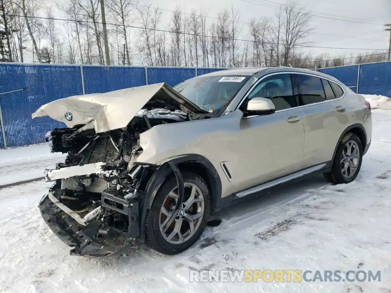 2 Photograph of a damaged car 5UX2V1C01L9C01855 BMW X4 2020