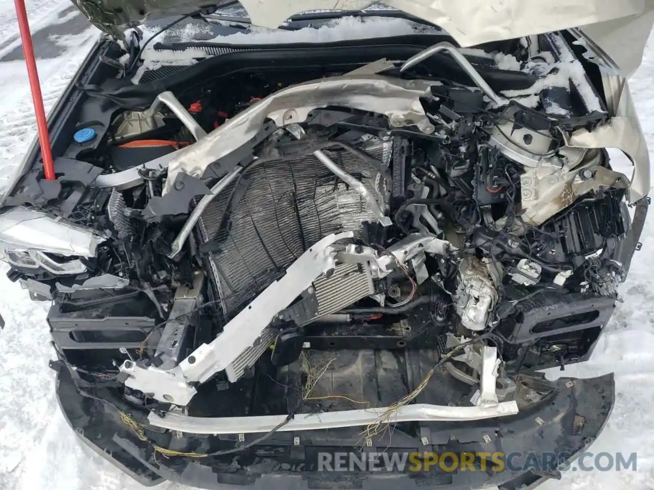 7 Photograph of a damaged car 5UX2V1C01L9C01855 BMW X4 2020