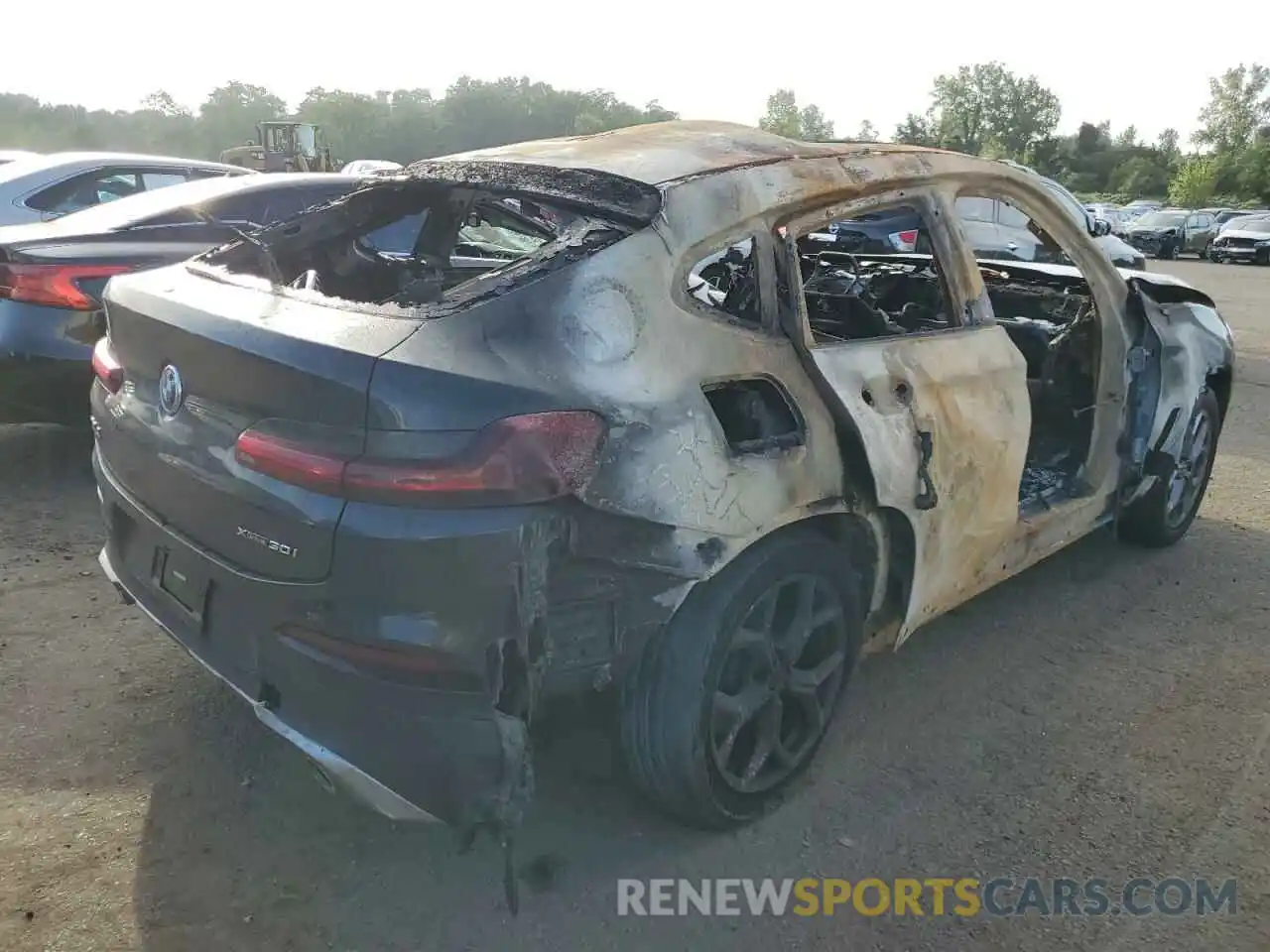 3 Фотография поврежденного автомобиля 5UX2V1C01L9D67597 BMW X4 2020