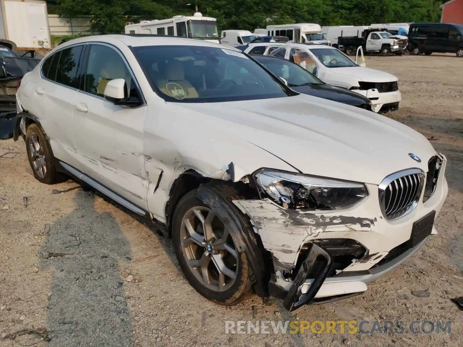 1 Photograph of a damaged car 5UX2V1C03L9B57308 BMW X4 2020