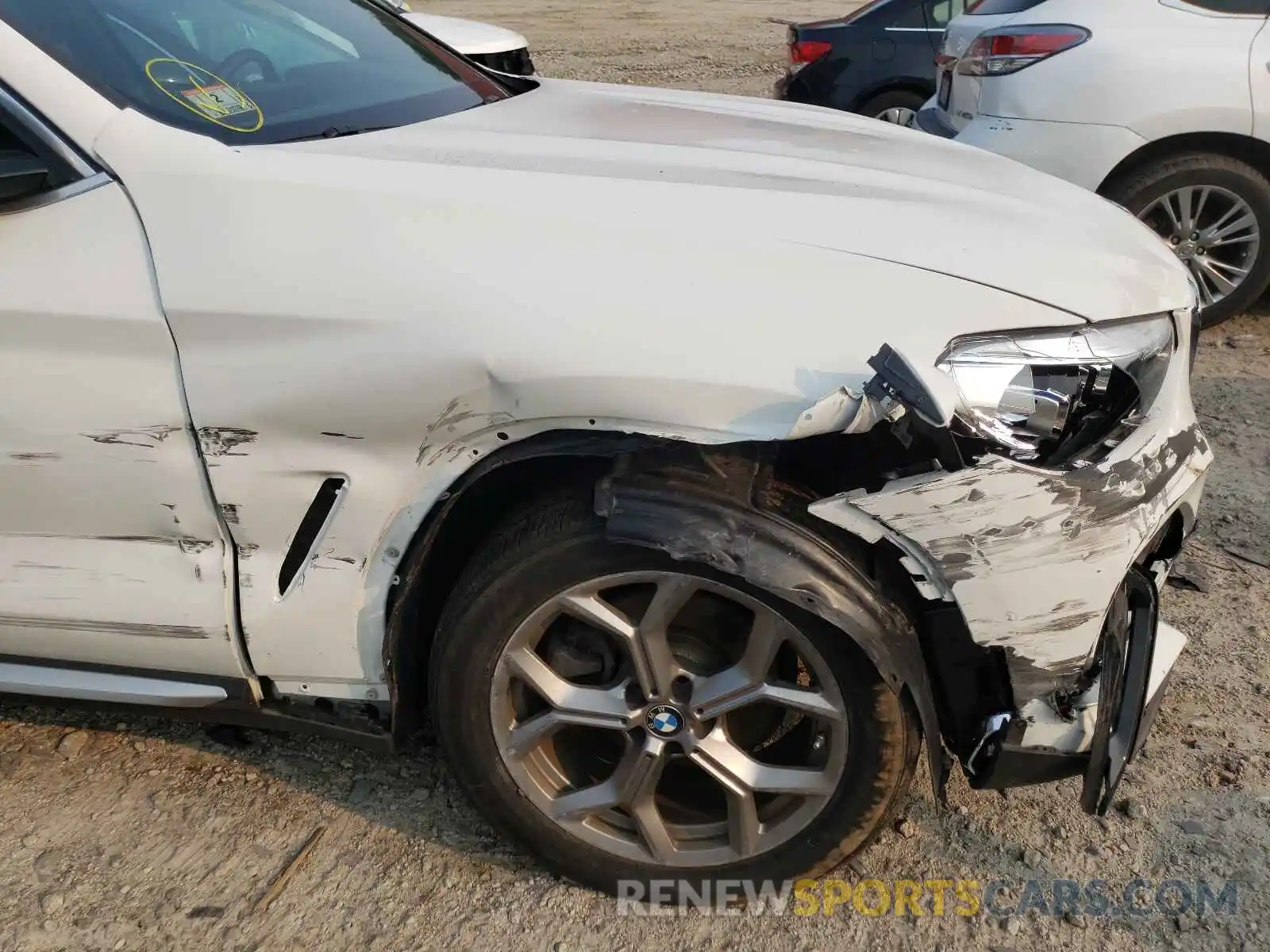 9 Photograph of a damaged car 5UX2V1C03L9B57308 BMW X4 2020