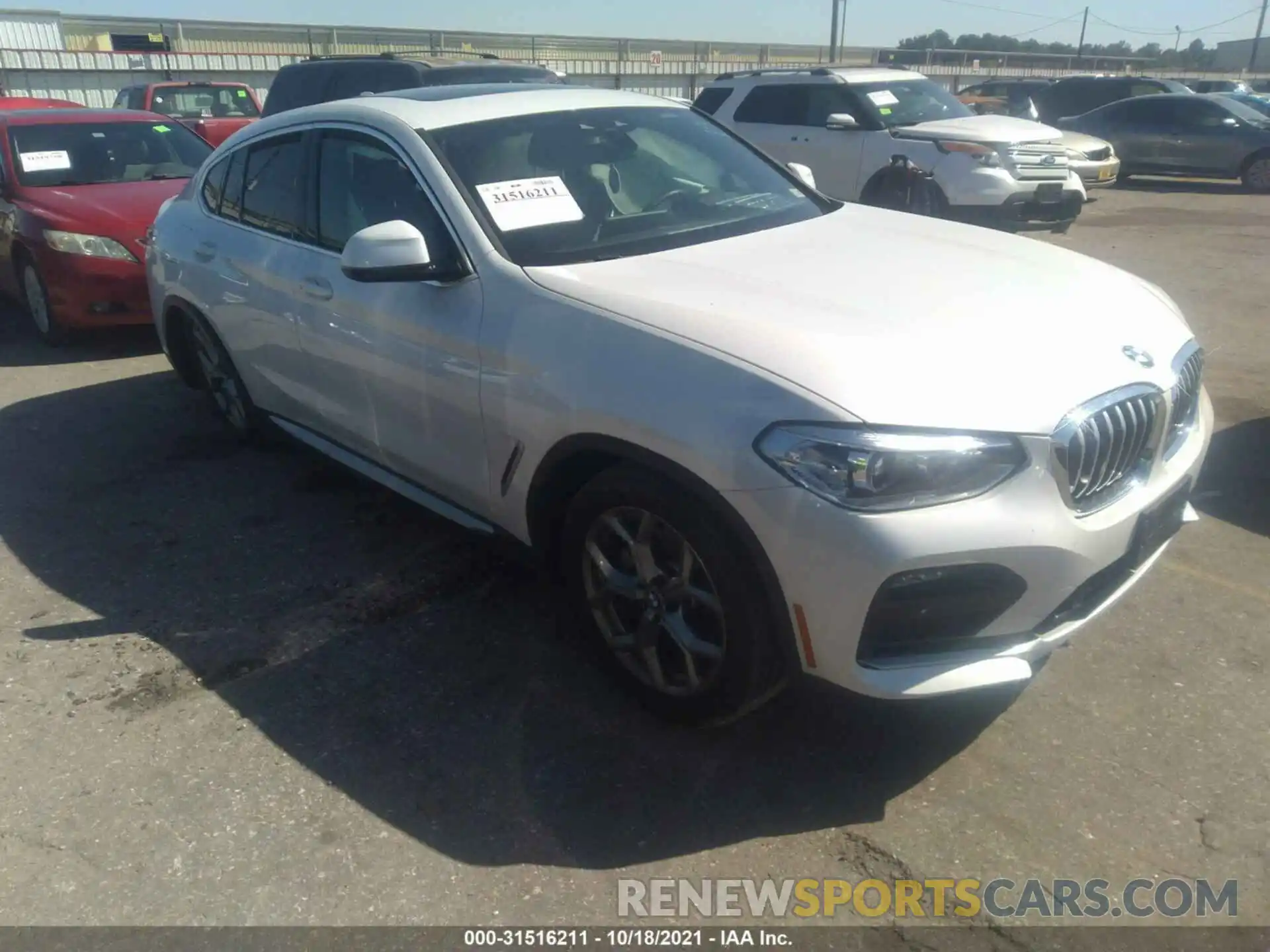 1 Photograph of a damaged car 5UX2V1C03LLZ32819 BMW X4 2020