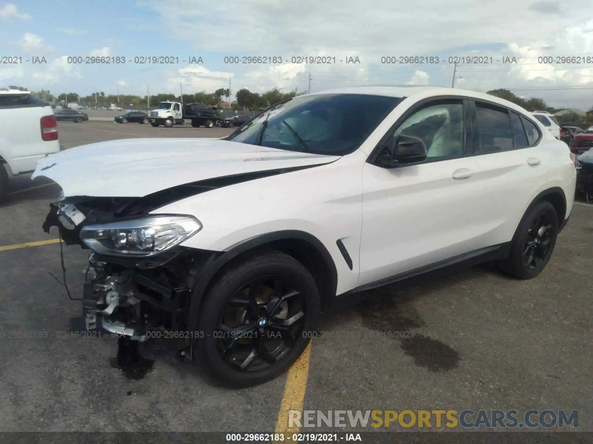 2 Фотография поврежденного автомобиля 5UX2V1C05L9C68071 BMW X4 2020