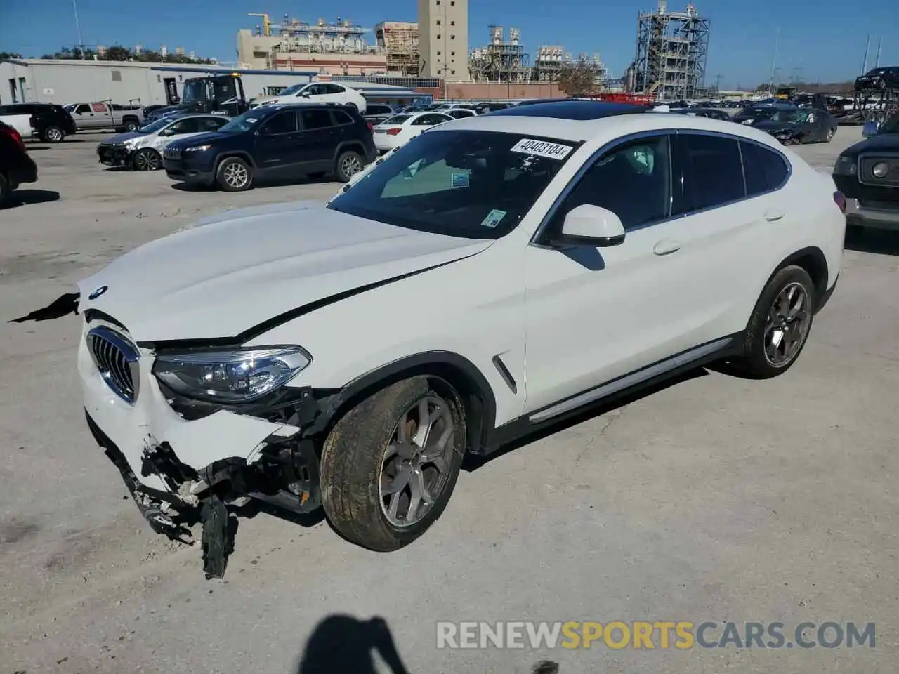 1 Photograph of a damaged car 5UX2V1C07L9B65010 BMW X4 2020