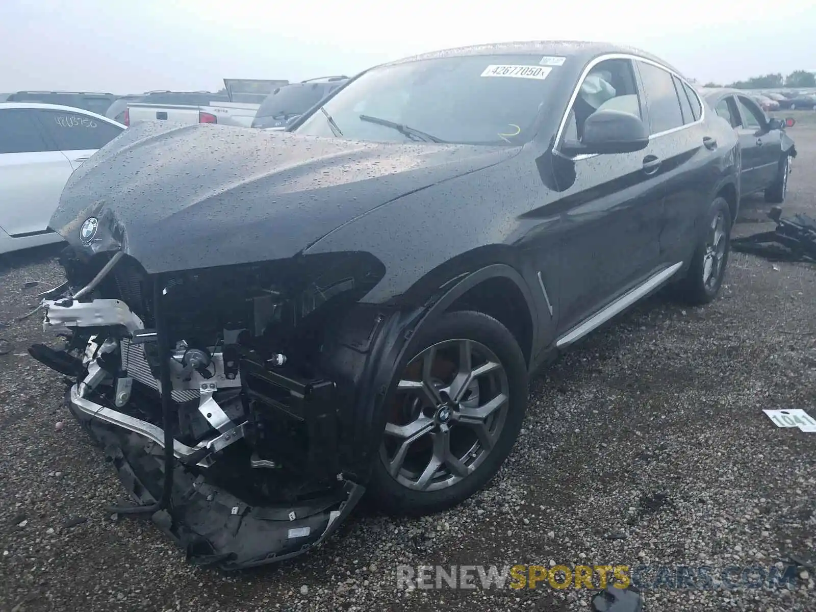 2 Photograph of a damaged car 5UX2V1C08LLE68106 BMW X4 2020