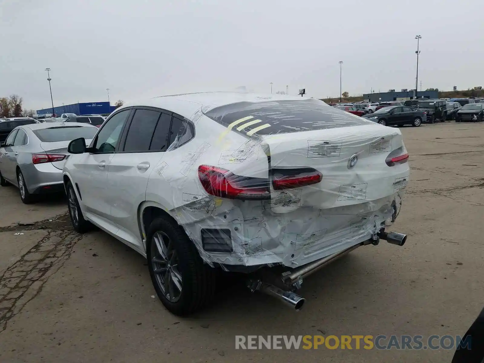 3 Фотография поврежденного автомобиля 5UX2V1C08LLE68137 BMW X4 2020