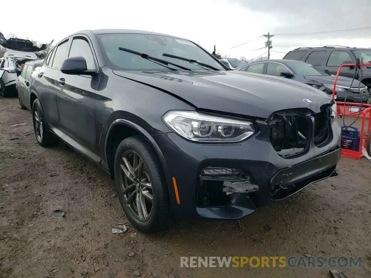 1 Photograph of a damaged car 5UX2V1C09L9C53279 BMW X4 2020