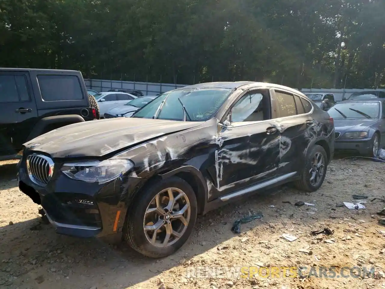 2 Photograph of a damaged car 5UX2V1C0XL9C09064 BMW X4 2020