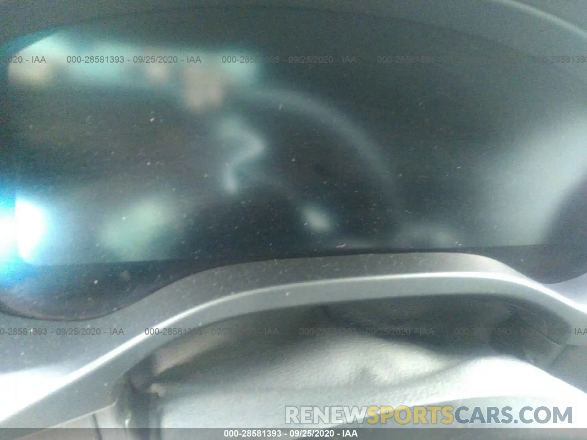 7 Photograph of a damaged car 5UX2V1C0XL9C71385 BMW X4 2020