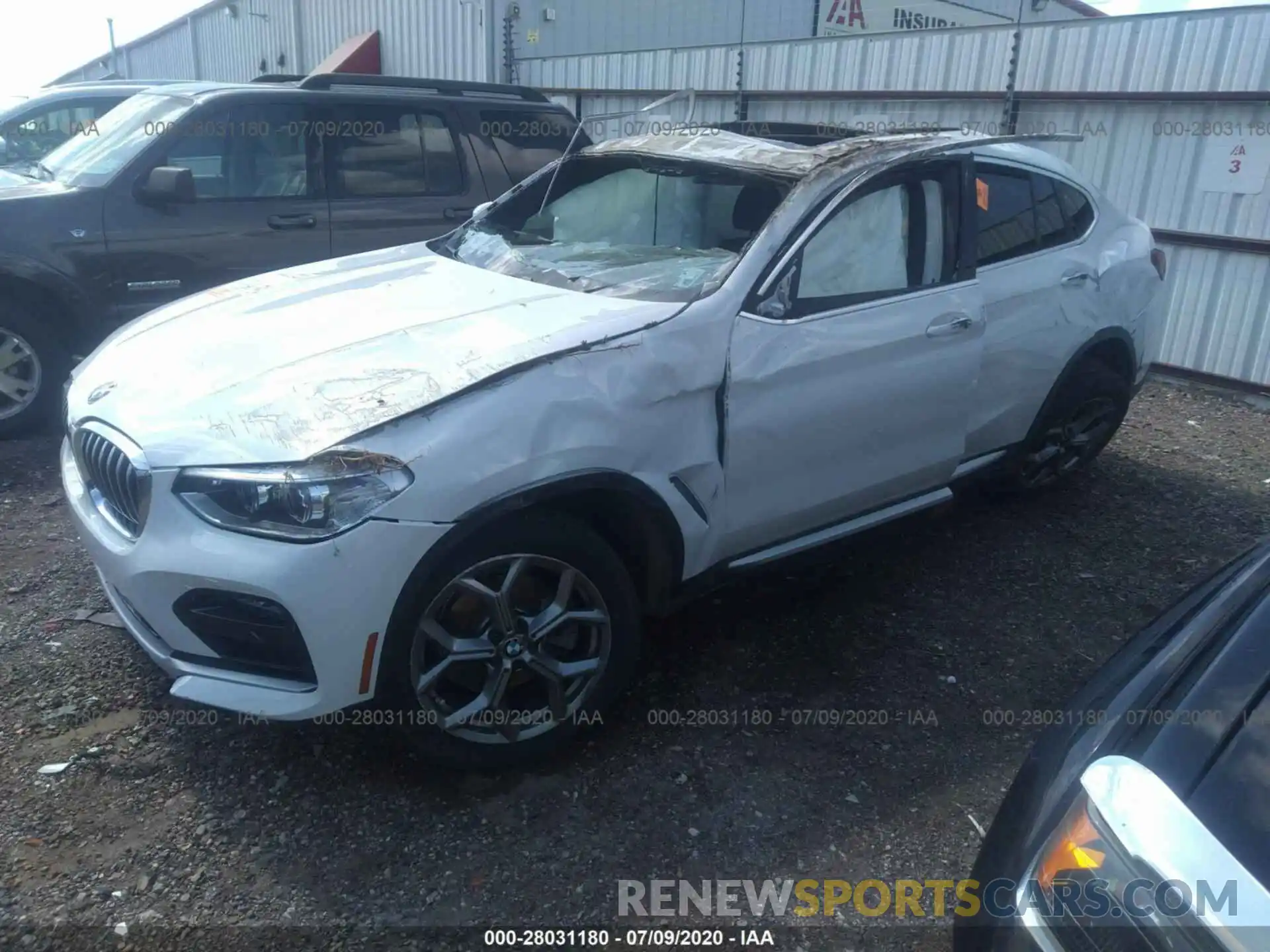 2 Photograph of a damaged car 5UX2V1C0XLLE67443 BMW X4 2020