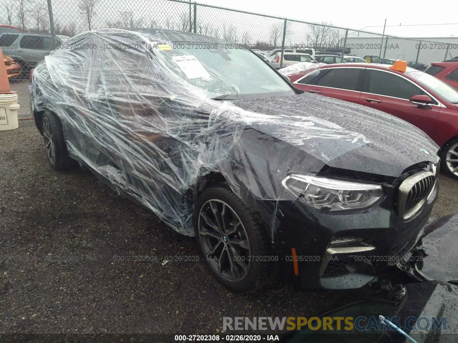 1 Photograph of a damaged car 5UX2V5C00LLE69211 BMW X4 2020