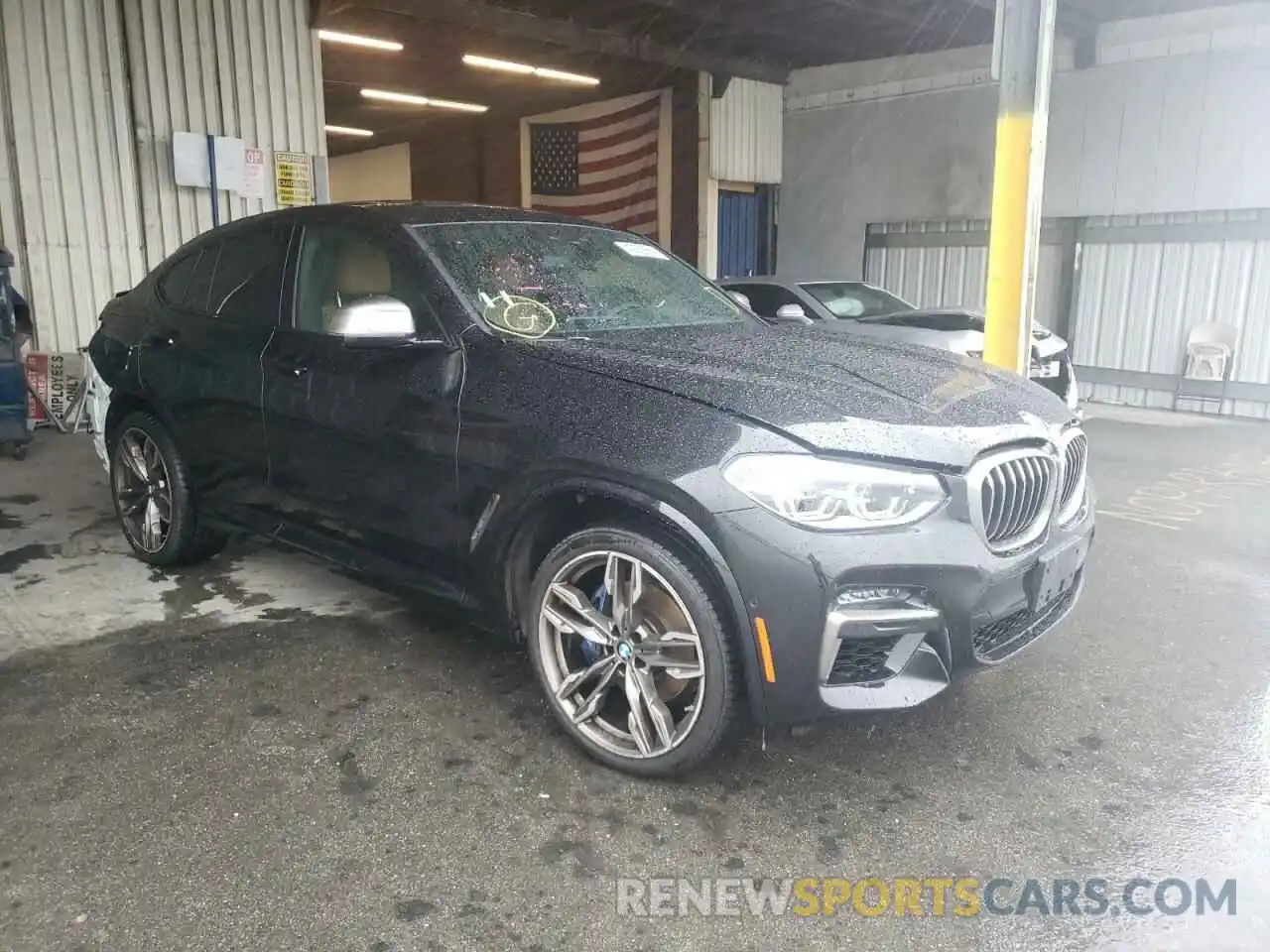 1 Photograph of a damaged car 5UX2V5C06L9B57892 BMW X4 2020