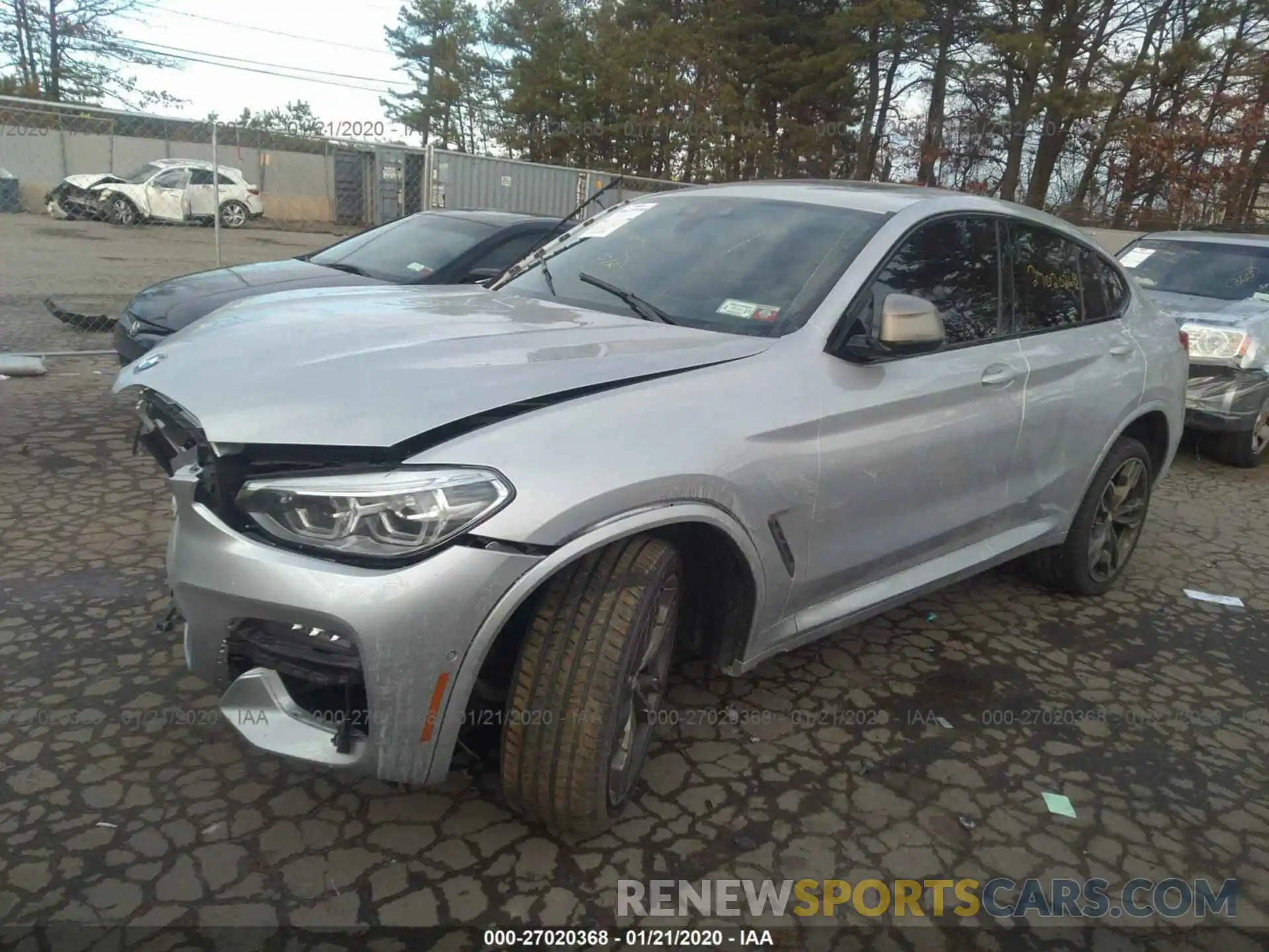 2 Photograph of a damaged car 5UX2V5C07L9B57478 BMW X4 2020