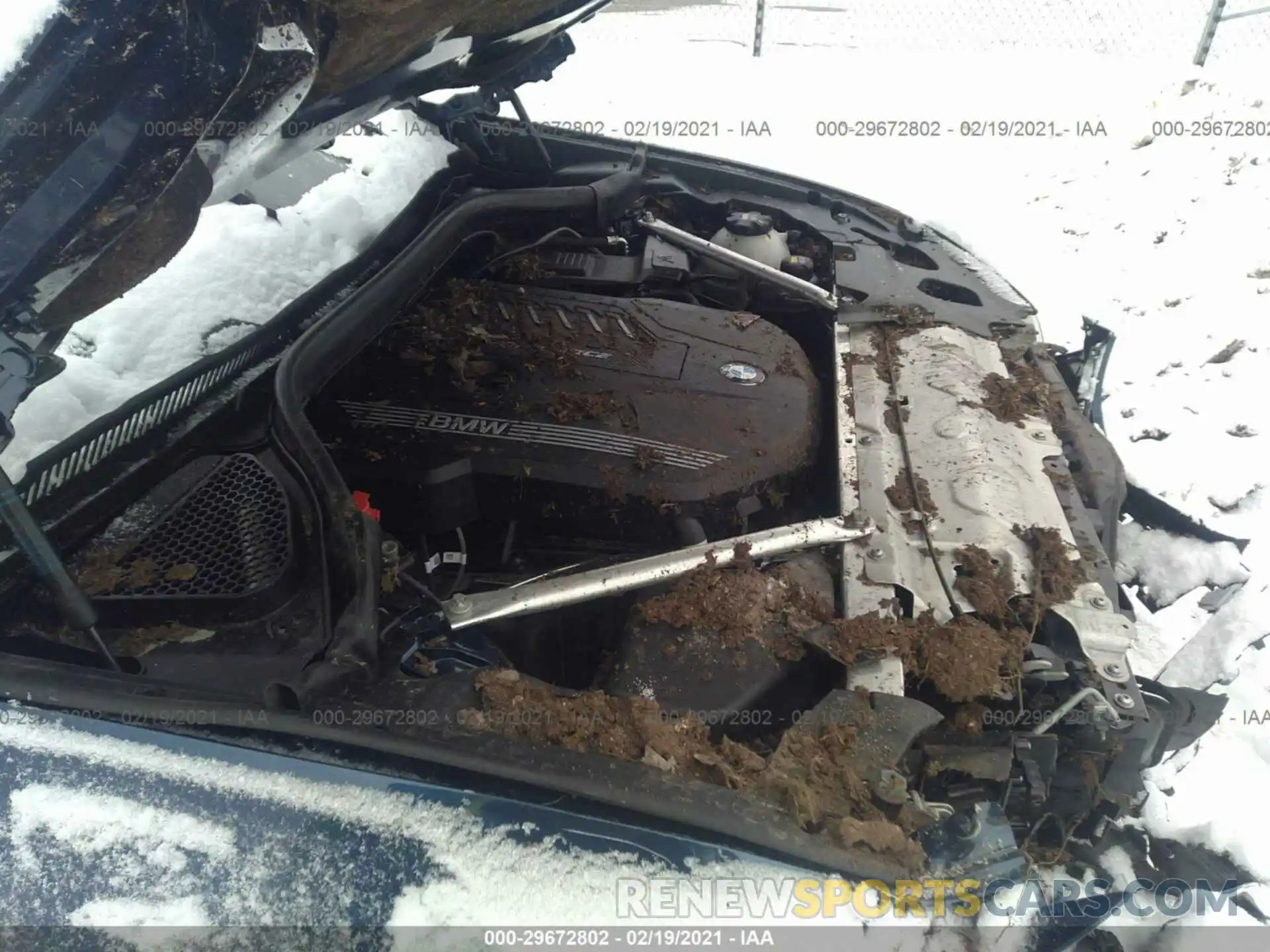 10 Photograph of a damaged car 5UX2V5C07LLE69545 BMW X4 2020