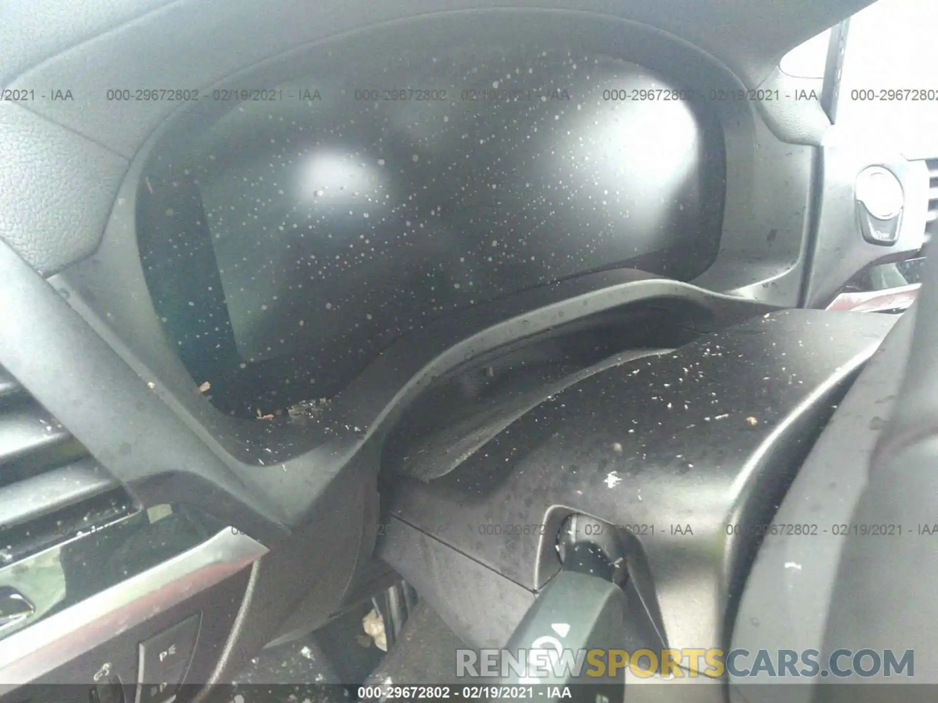 7 Photograph of a damaged car 5UX2V5C07LLE69545 BMW X4 2020