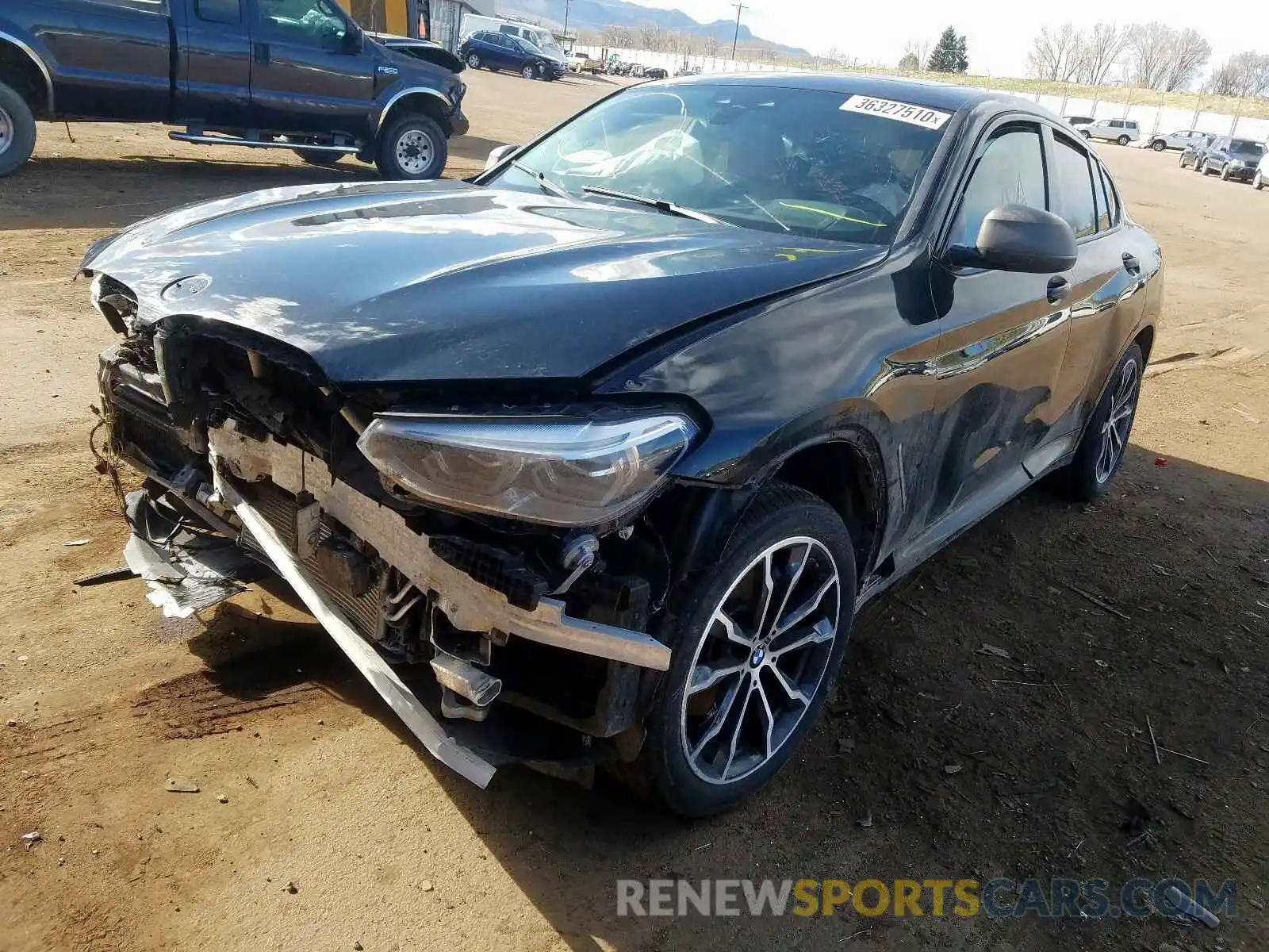 2 Photograph of a damaged car 5UX2V5C08L9B63760 BMW X4 2020