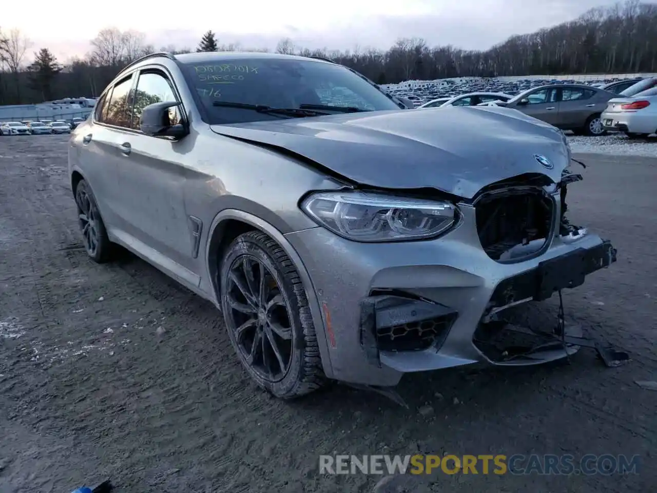 1 Photograph of a damaged car 5YMUJ0C00L9C47944 BMW X4 2020