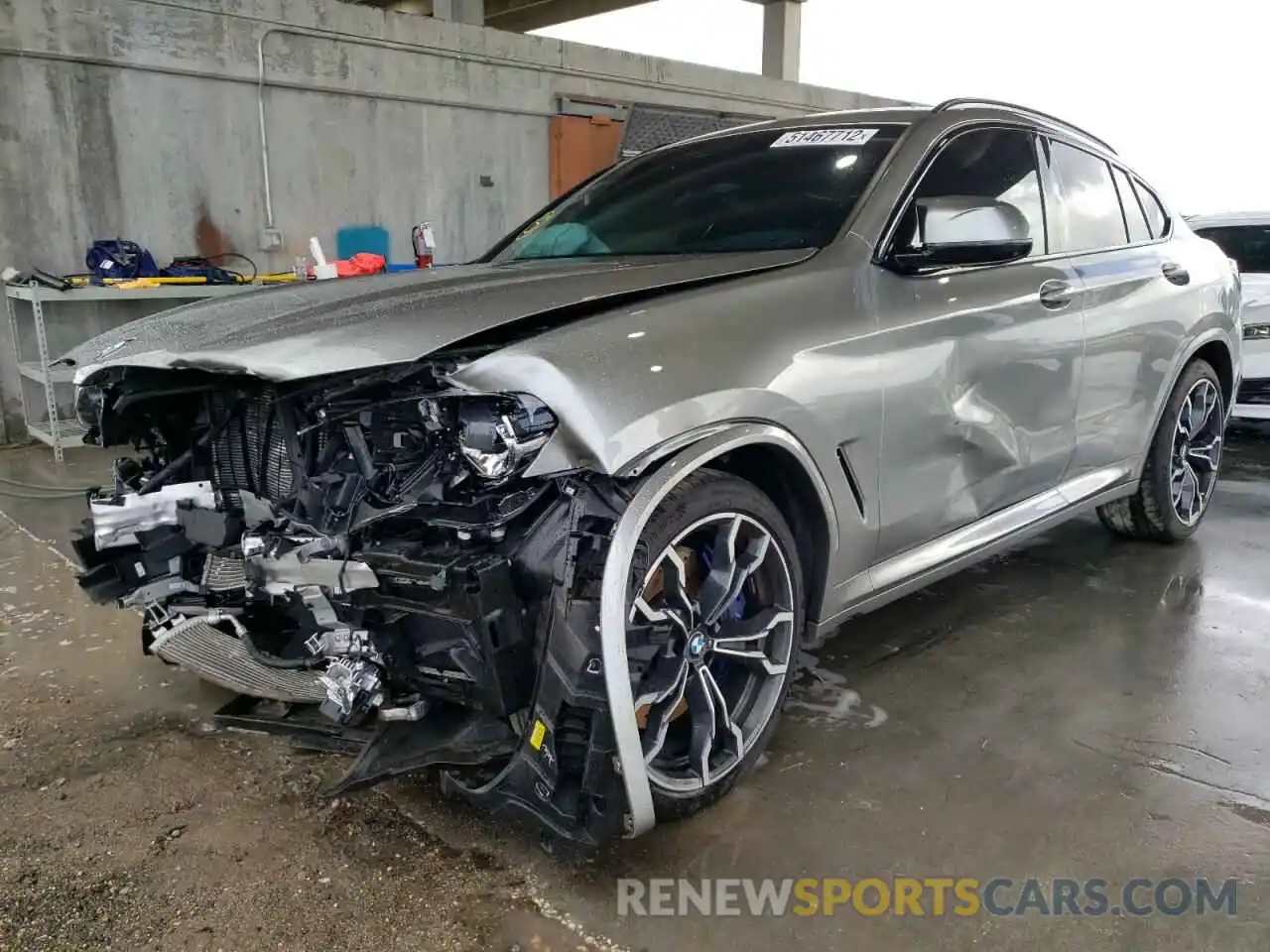 2 Photograph of a damaged car 5YMUJ0C00LLA99880 BMW X4 2020