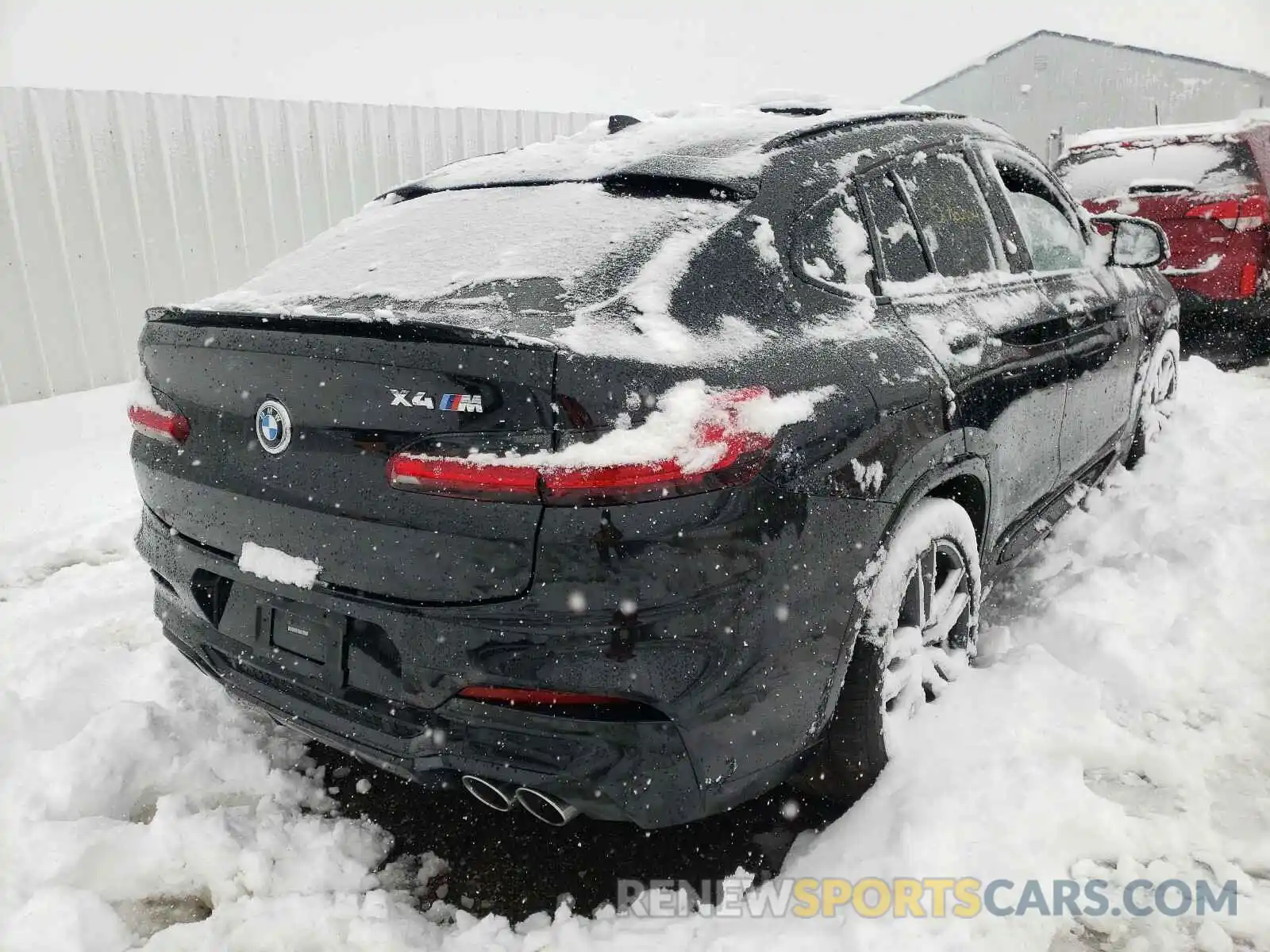 4 Photograph of a damaged car 5YMUJ0C03LLU67160 BMW X4 2020