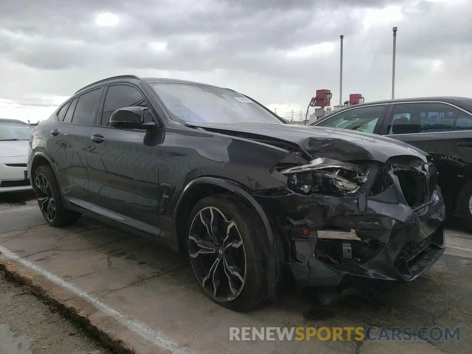 1 Photograph of a damaged car 5YMUJ0C04L9B76988 BMW X4 2020