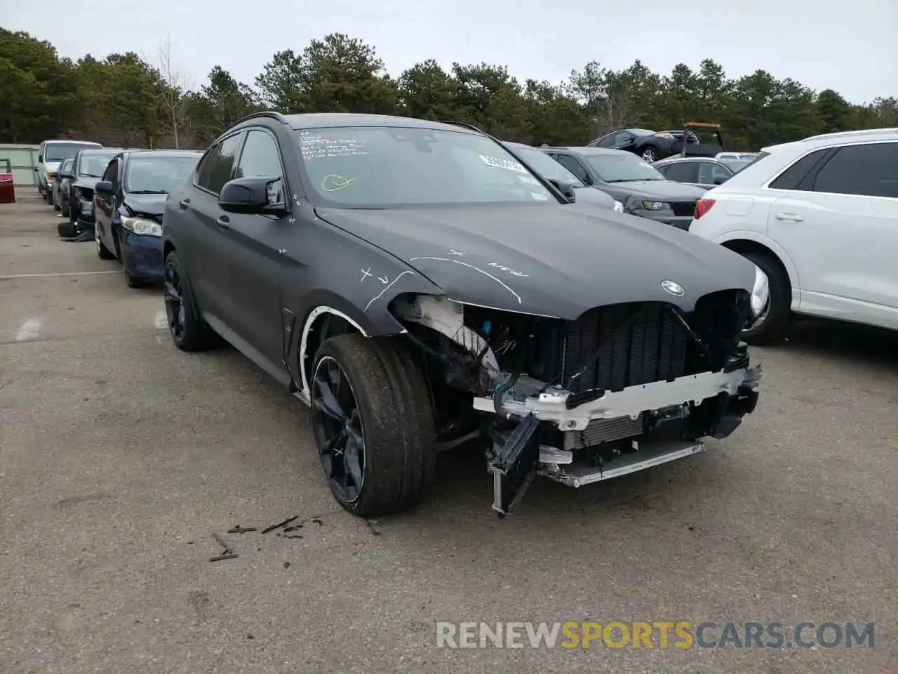 1 Photograph of a damaged car 5YMUJ0C07L9B37215 BMW X4 2020