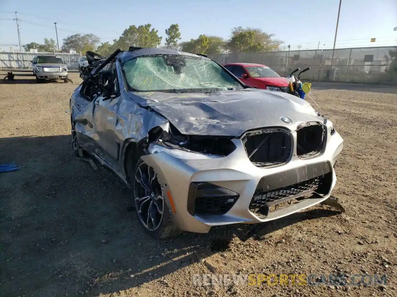 1 Photograph of a damaged car 5YMUJ0C08LLA99576 BMW X4 2020