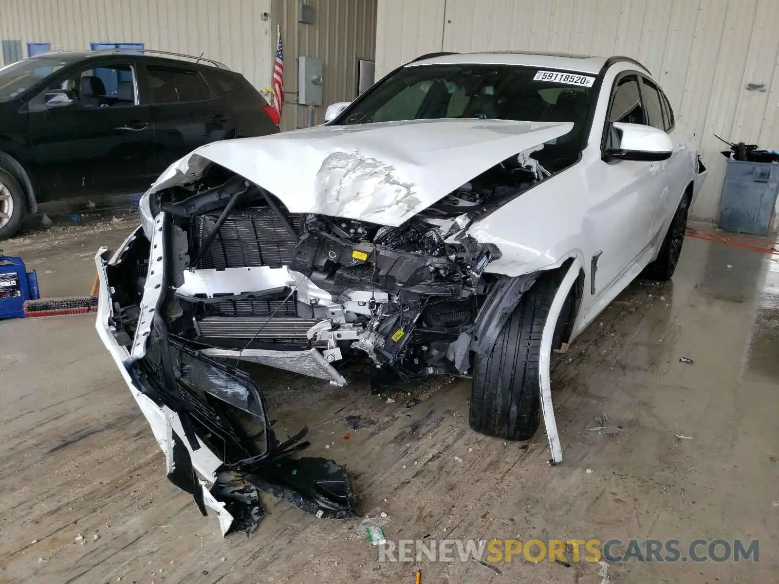 2 Photograph of a damaged car 5YMUJ0C08LLU67140 BMW X4 2020