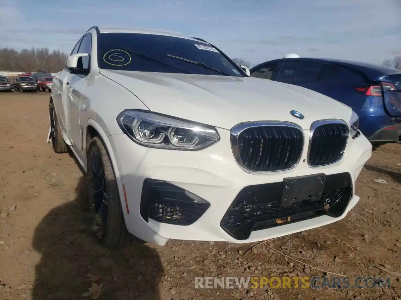 1 Photograph of a damaged car 5YMUJ0C0XL9C96360 BMW X4 2020