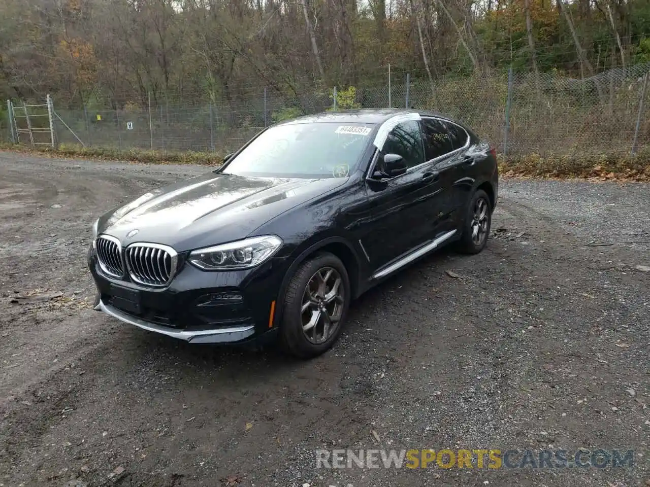 2 Photograph of a damaged car 5UX2V1C01M9D87222 BMW X4 2021