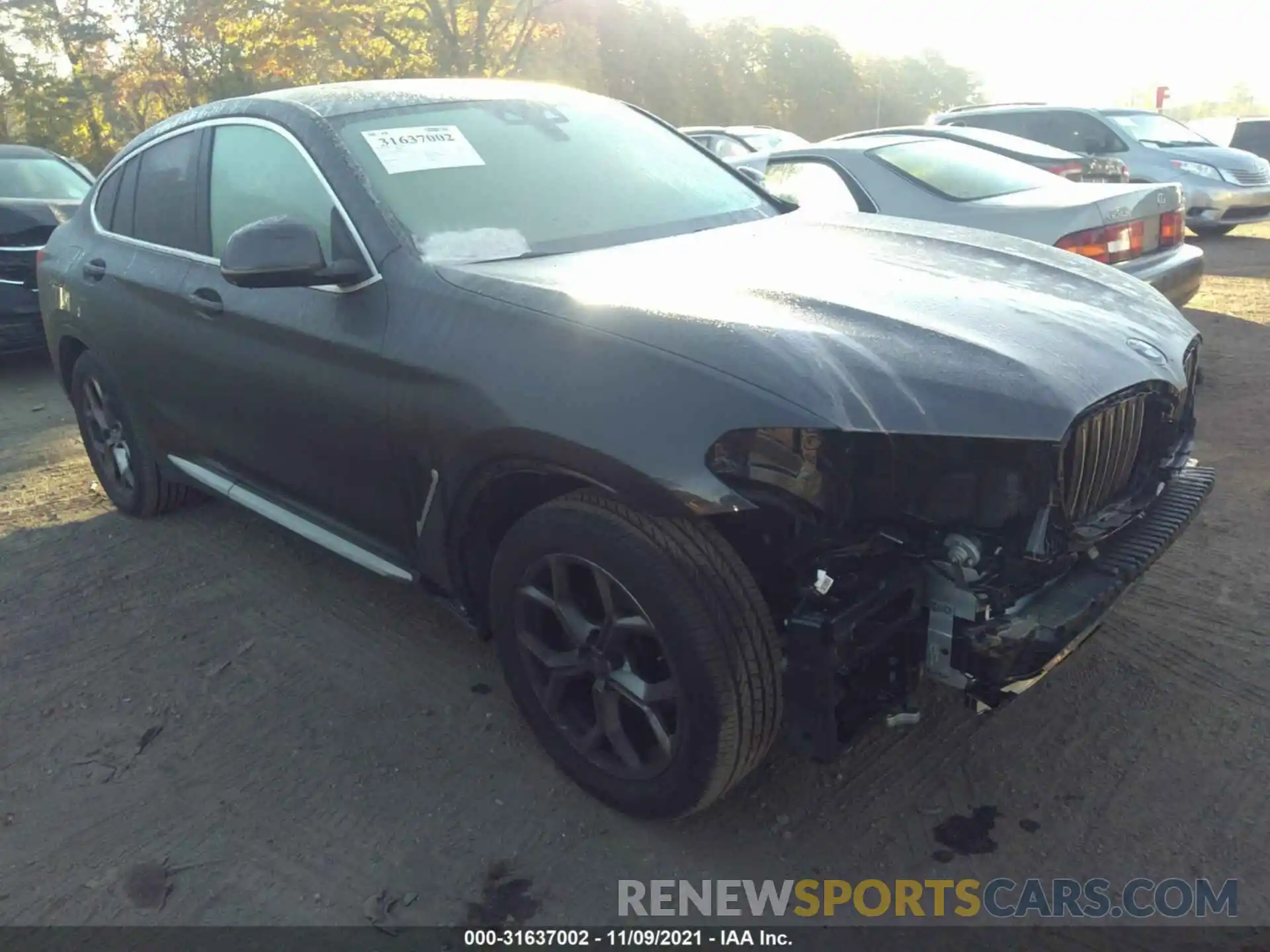 1 Photograph of a damaged car 5UX2V1C01M9E27363 BMW X4 2021