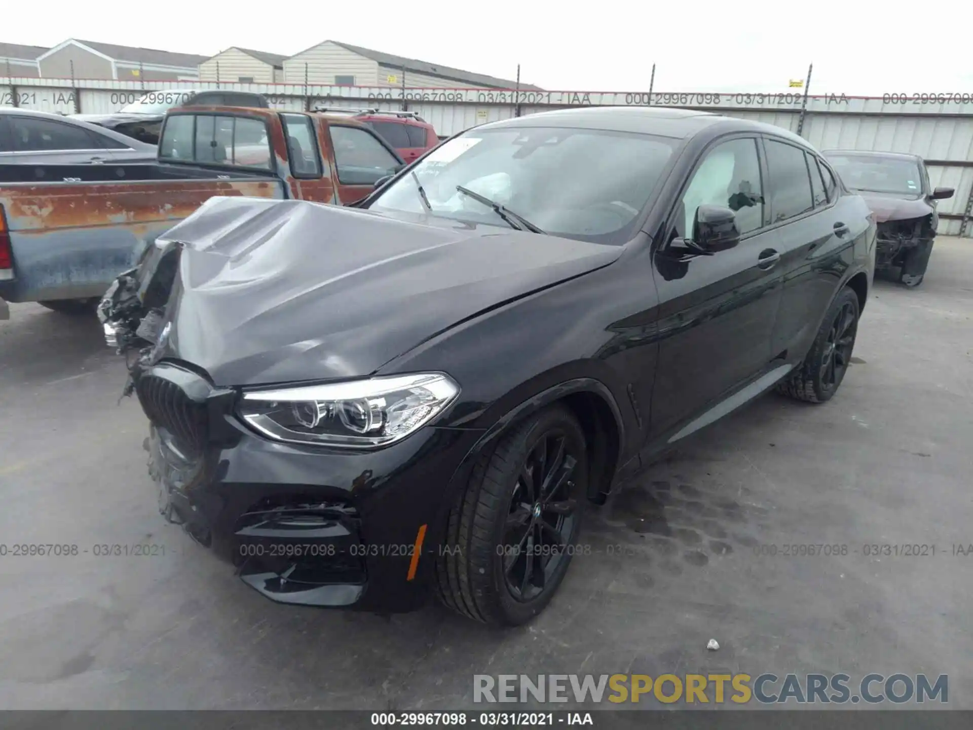 2 Photograph of a damaged car 5UX2V1C01M9F80003 BMW X4 2021