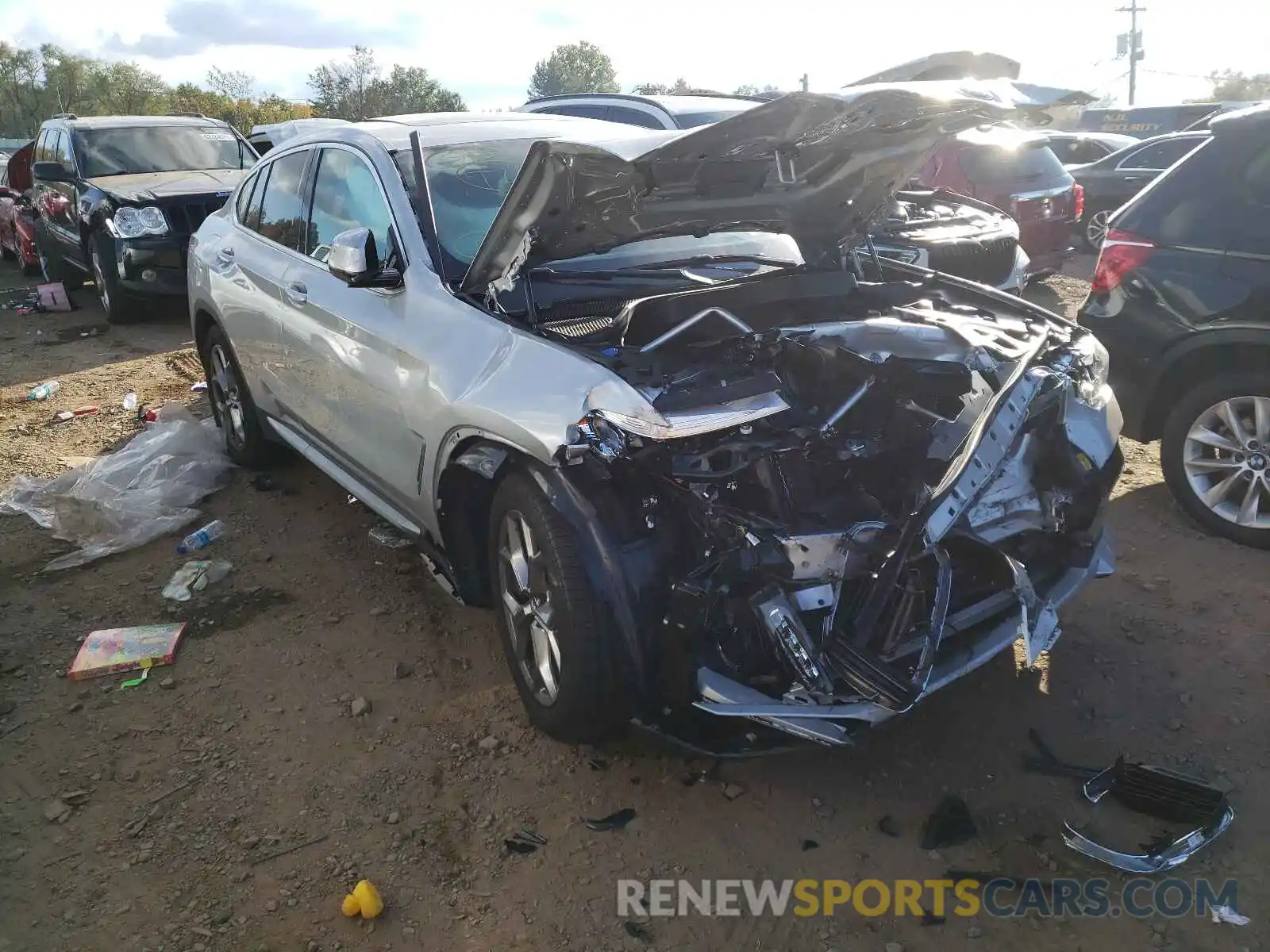 1 Photograph of a damaged car 5UX2V1C01M9H76037 BMW X4 2021