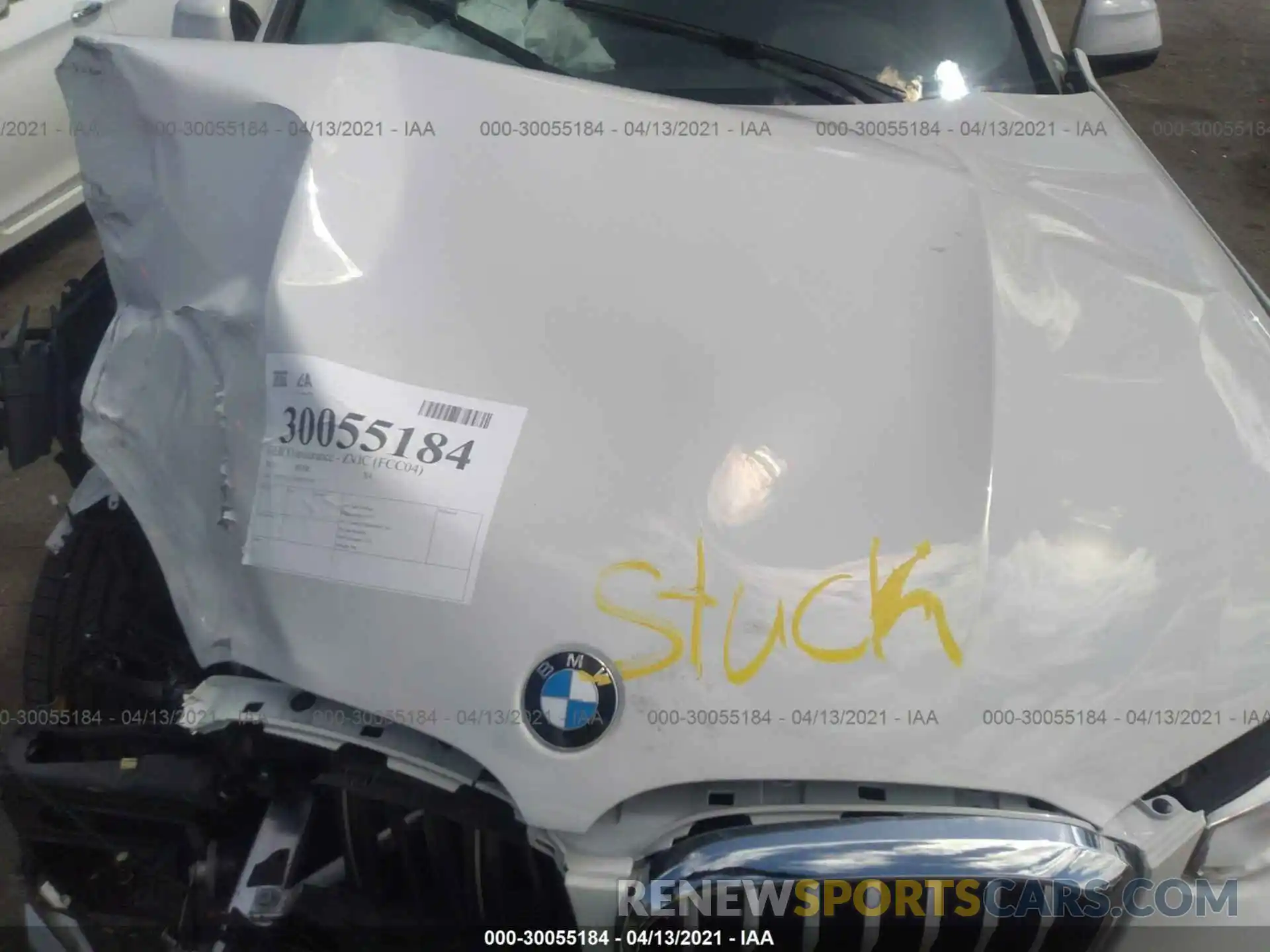 10 Photograph of a damaged car 5UX2V1C03M9F05707 BMW X4 2021