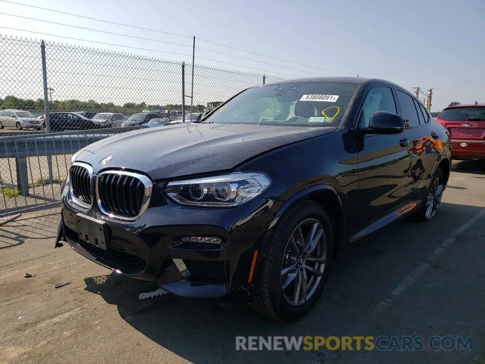 2 Photograph of a damaged car 5UX2V1C05M9H33756 BMW X4 2021