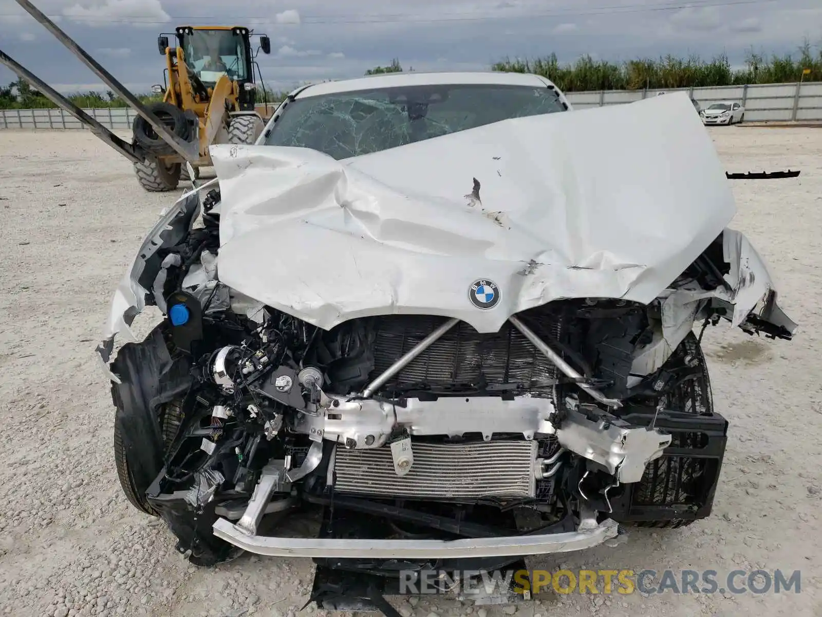 9 Photograph of a damaged car 5UX2V1C07M9G92112 BMW X4 2021