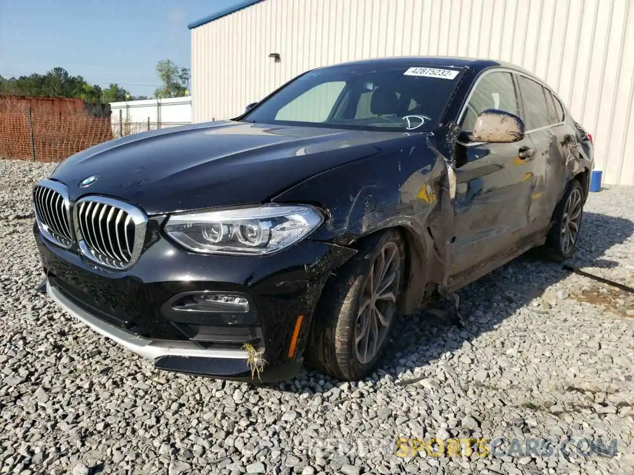 2 Photograph of a damaged car 5UX2V1C08M9D96693 BMW X4 2021