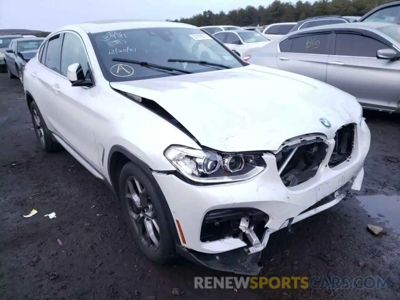 1 Photograph of a damaged car 5UX2V1C0XM9E07516 BMW X4 2021