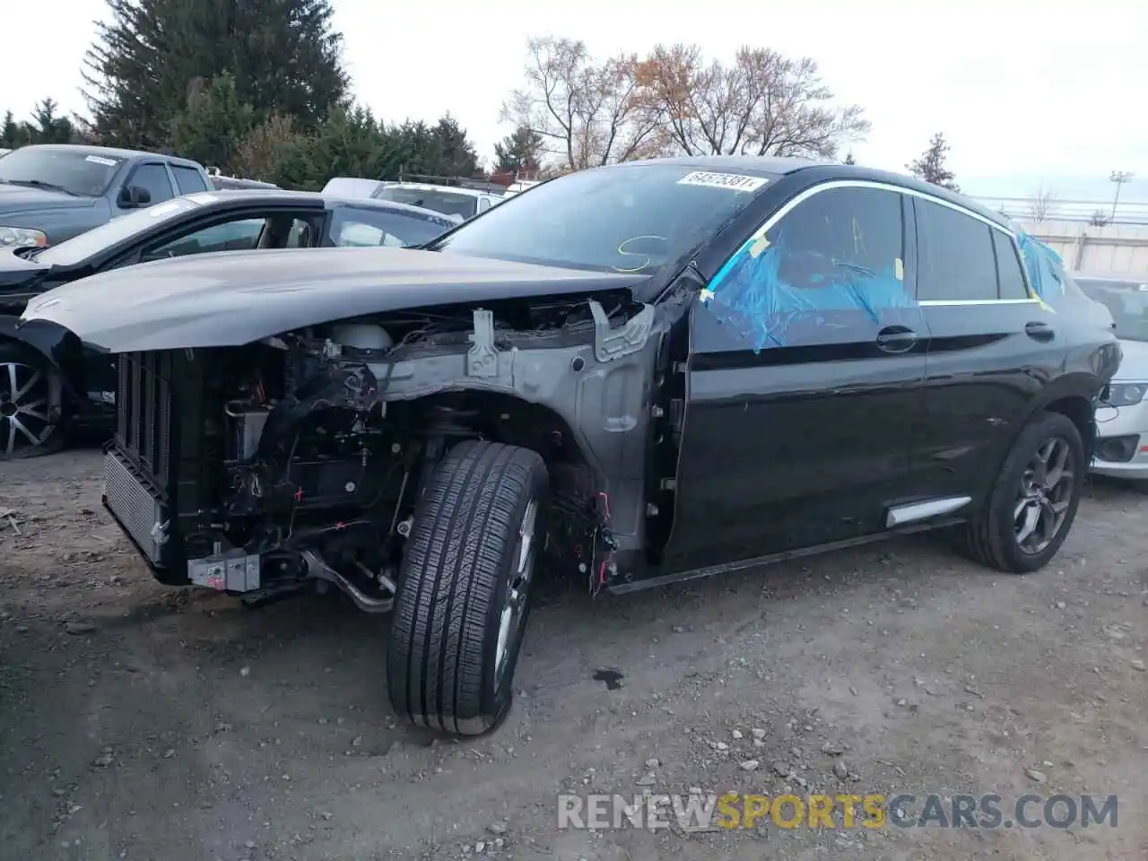 2 Photograph of a damaged car 5UX2V1C0XM9G10499 BMW X4 2021