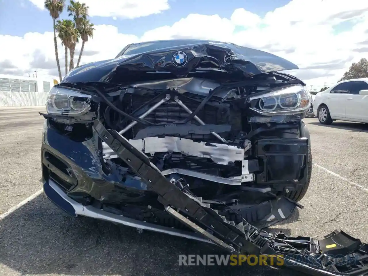 9 Photograph of a damaged car 5UX2V1C0XM9G13449 BMW X4 2021