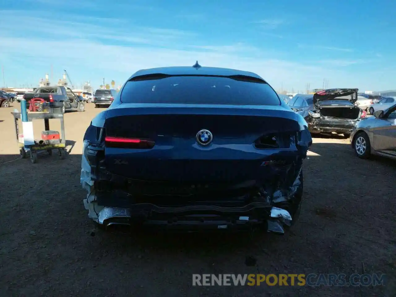 9 Photograph of a damaged car 5UX2V5C01M9H22633 BMW X4 2021