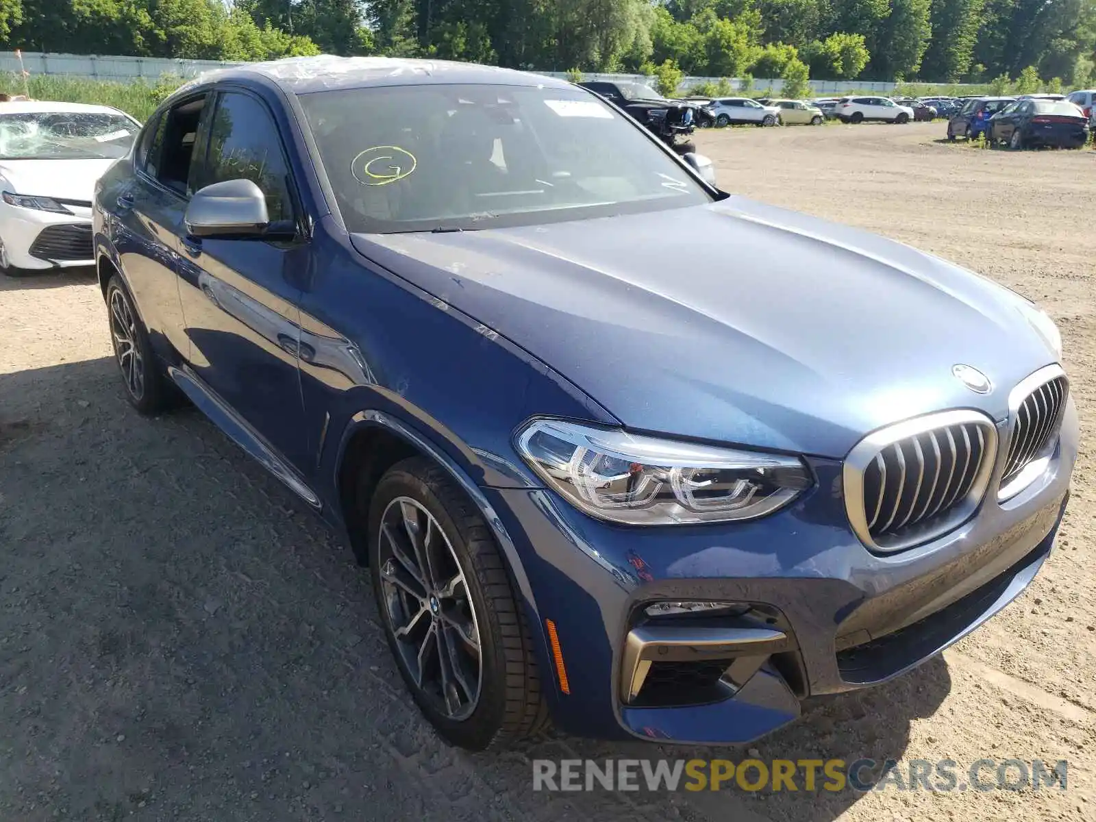 1 Photograph of a damaged car 5UX2V5C08M9E06999 BMW X4 2021