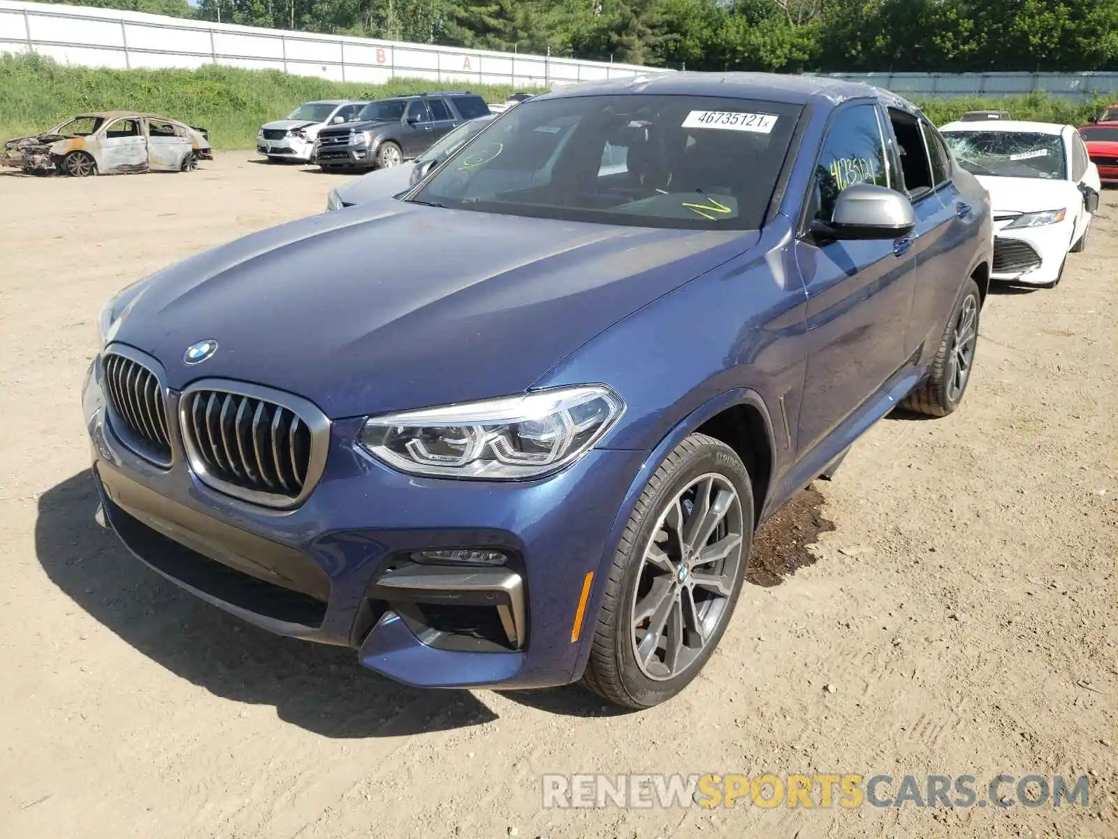 2 Photograph of a damaged car 5UX2V5C08M9E06999 BMW X4 2021