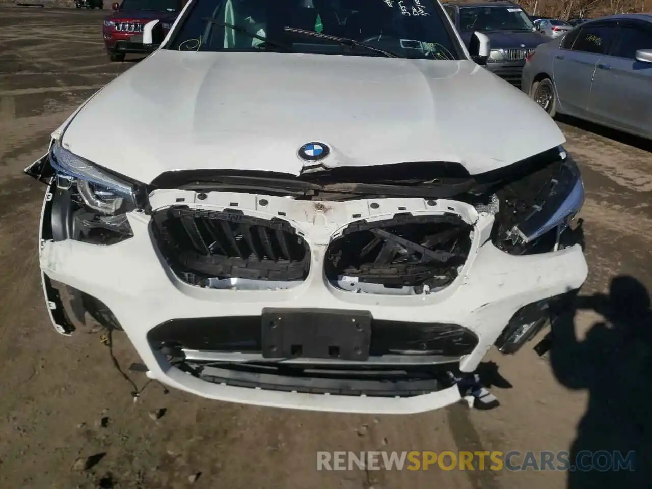 9 Photograph of a damaged car 5UX2V5C09M9E20149 BMW X4 2021