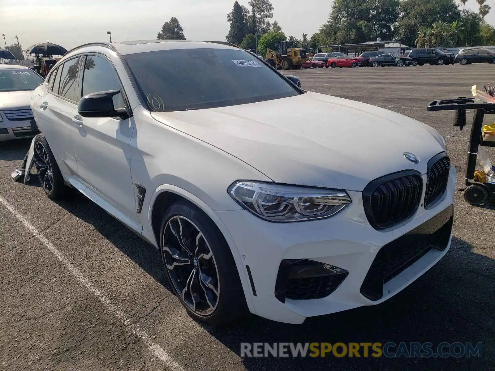 1 Photograph of a damaged car 5YMUJ0C01M9F33979 BMW X4 2021