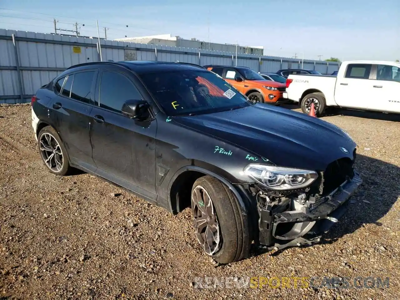 1 Photograph of a damaged car 5YMUJ0C02M9G38353 BMW X4 2021