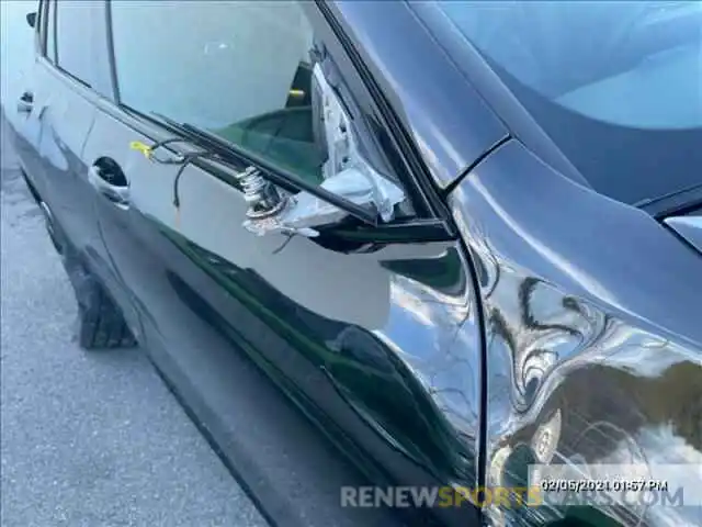 9 Photograph of a damaged car 5YMUJ0C08M9D08863 BMW X4 2021