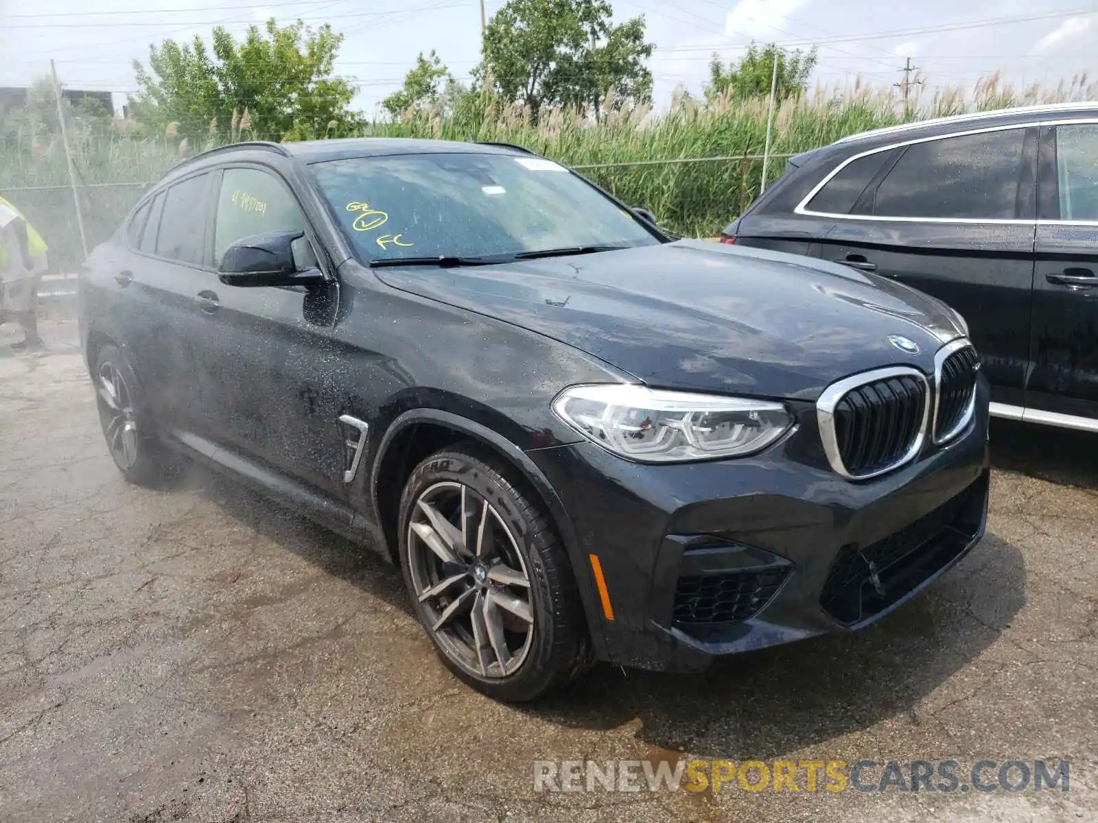 1 Фотография поврежденного автомобиля 5YMUJ0C08M9F37088 BMW X4 2021