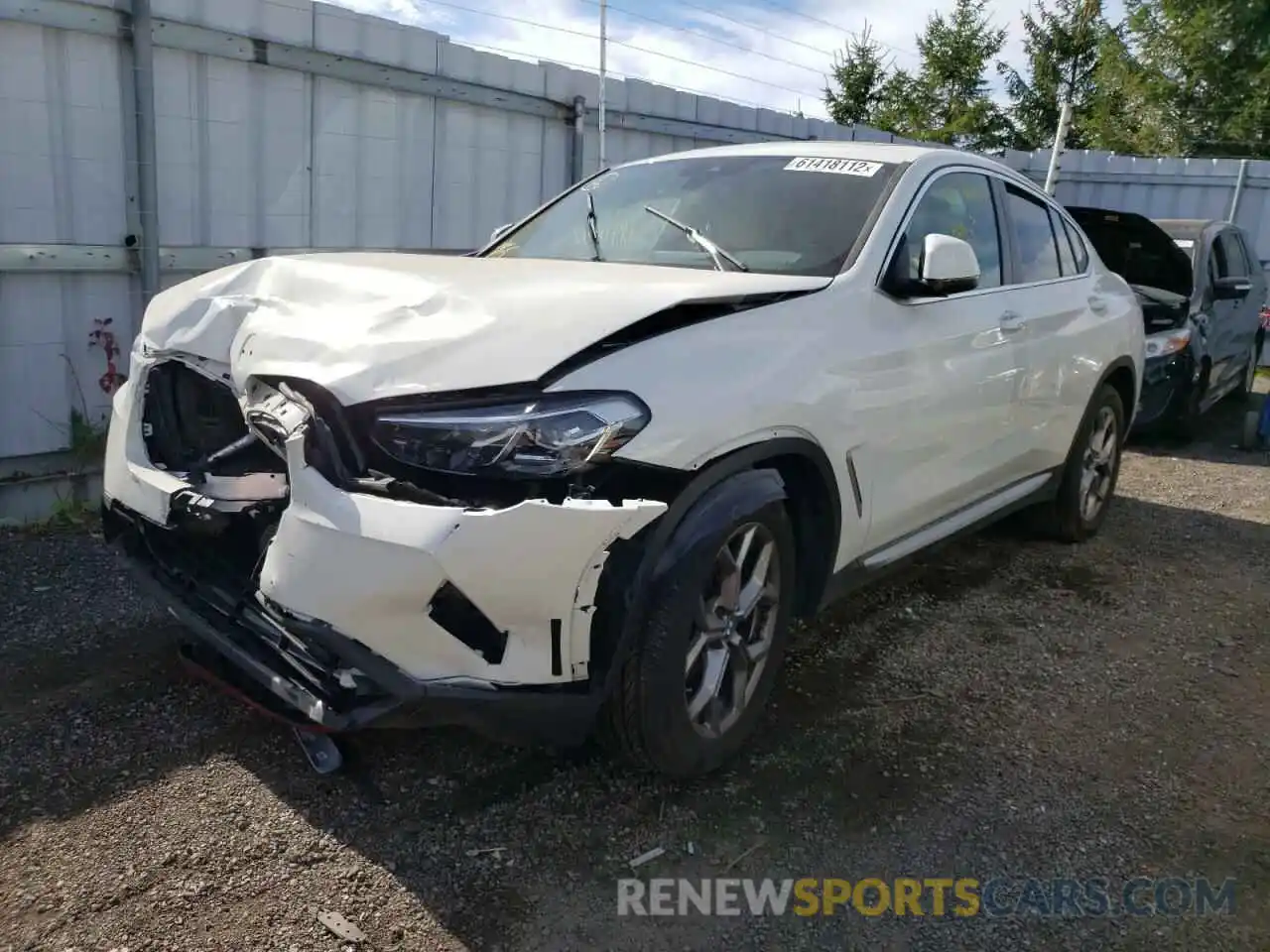 2 Photograph of a damaged car 5UX33DT00N9L33470 BMW X4 2022